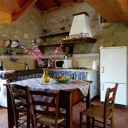 Belvilla By Oyo Val Di Lima Romantica Holiday home Cocciglia